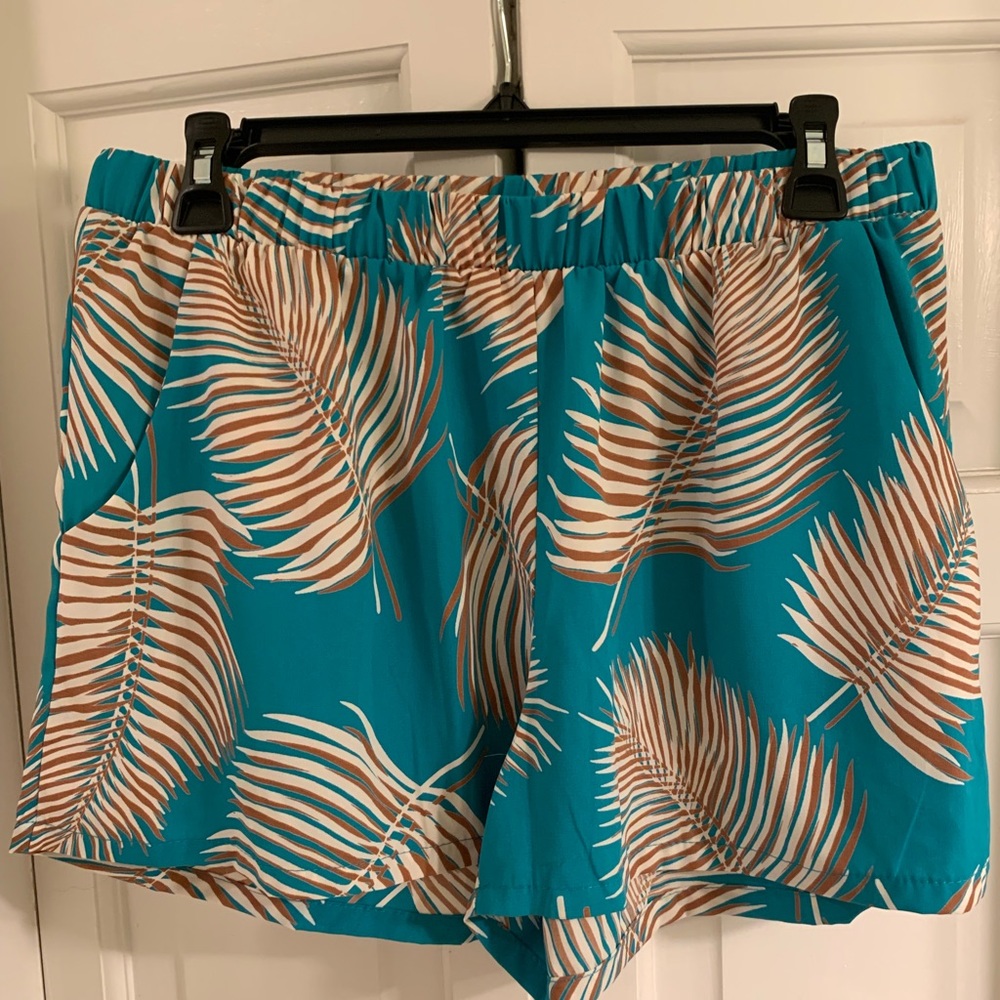 Tyche printed shorts